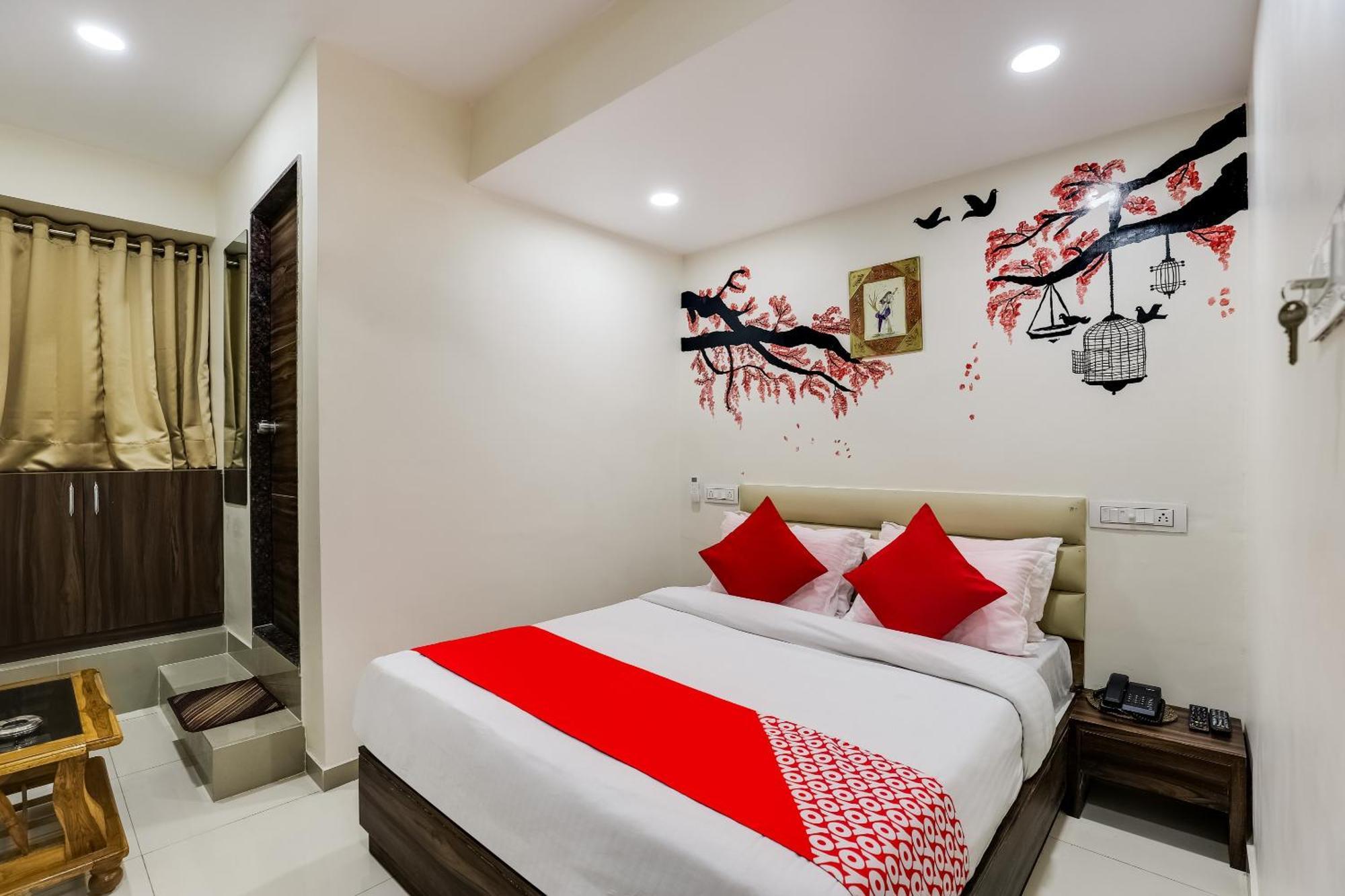 אחמדאבאד Collection O Hotel Alice מראה חיצוני תמונה